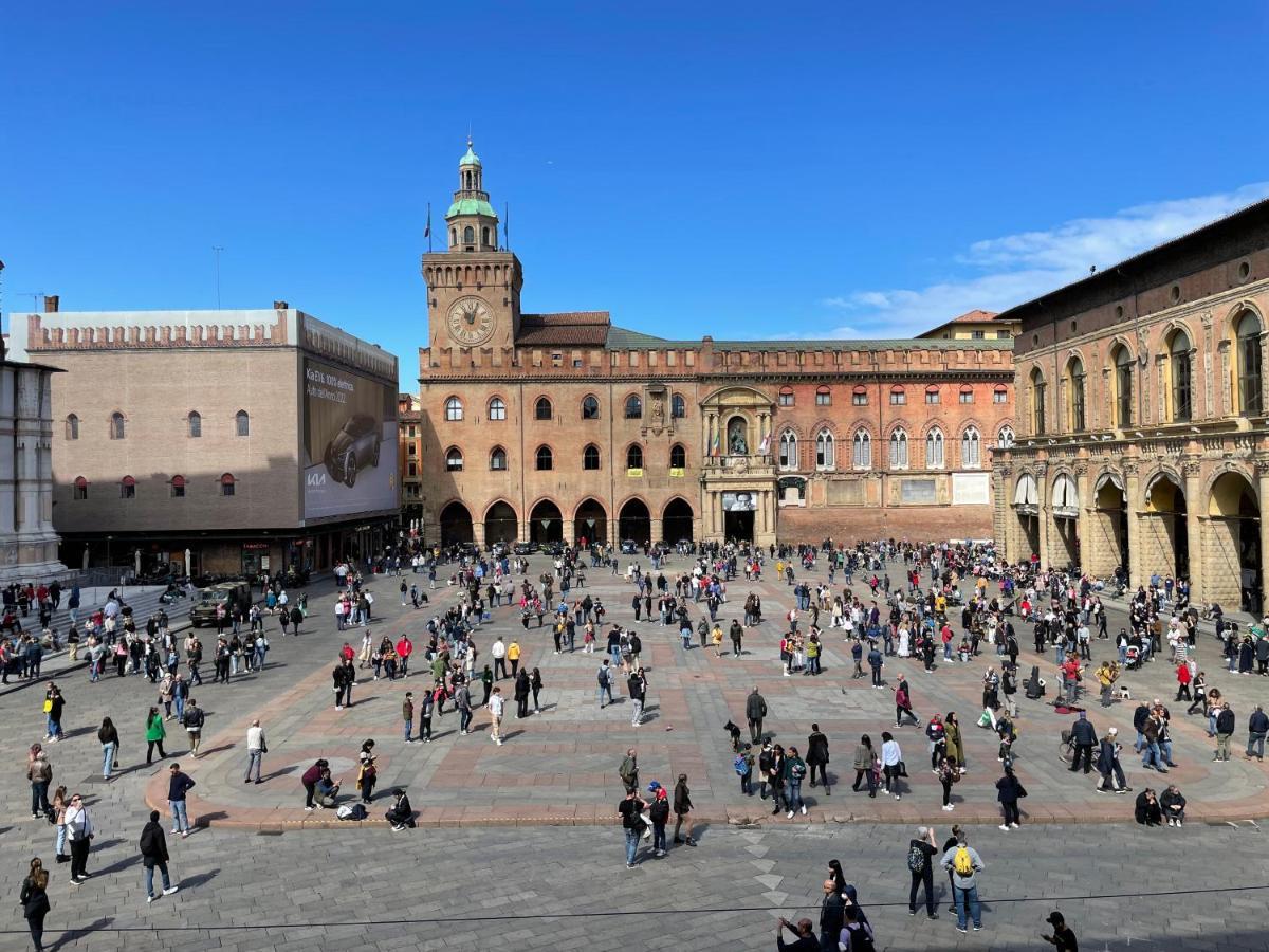 Urbanicooh Paracelso - Piazza Maggiore View Bologna Eksteriør billede